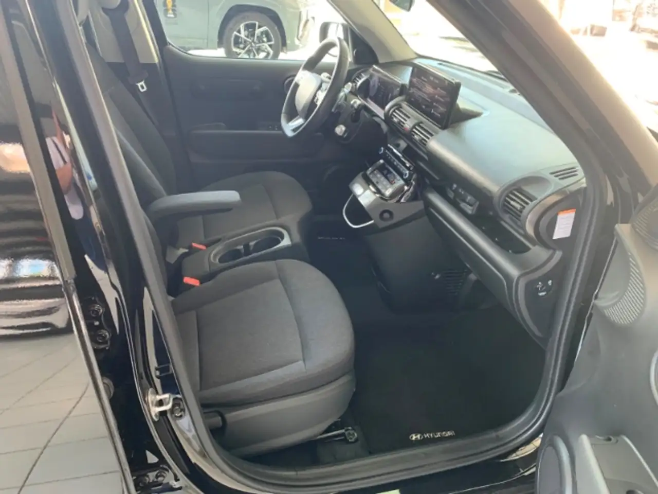 Hyundai Inster 10