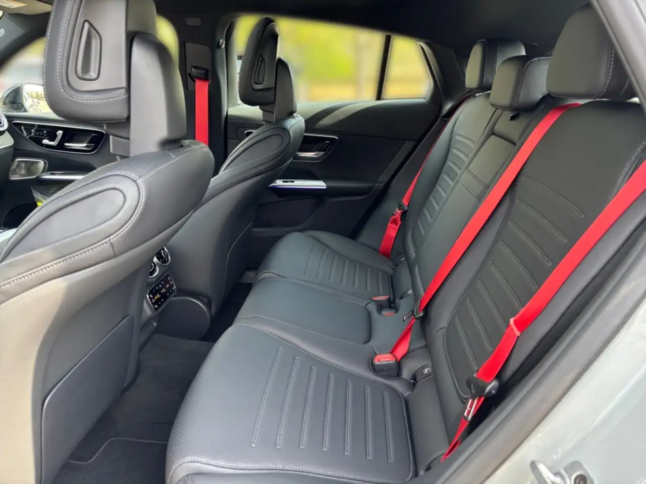 Mercedes-Benz GLC 220 13