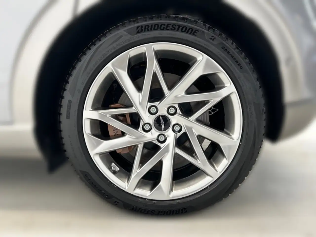 Genesis GV60 9
