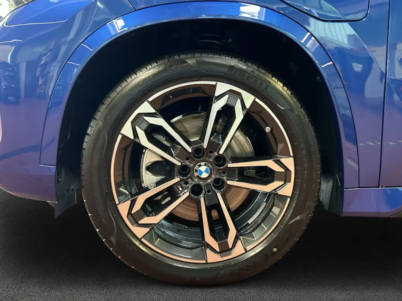 BMW X1 8