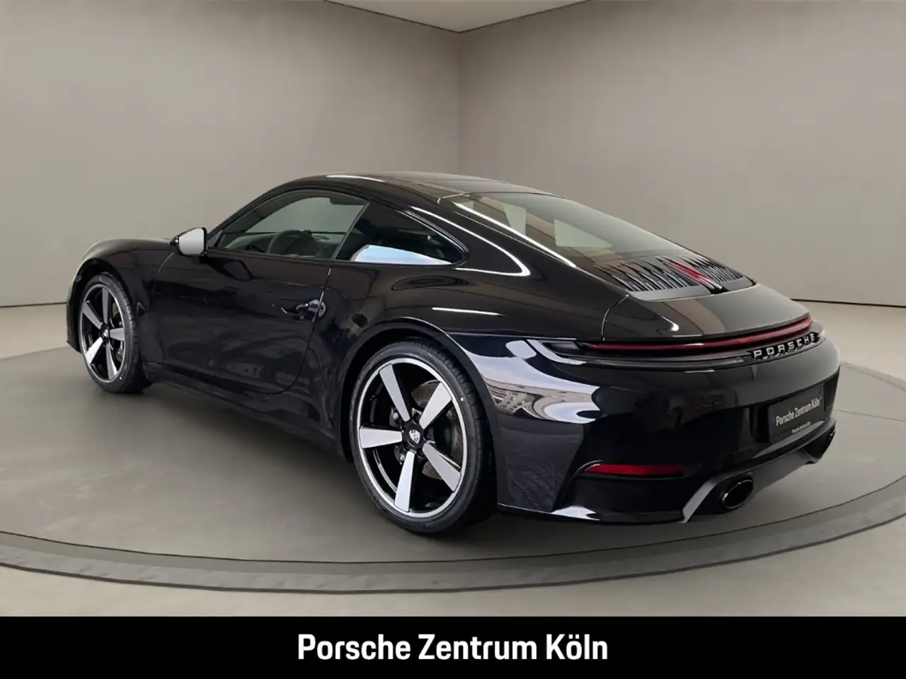 Porsche 992 911 3