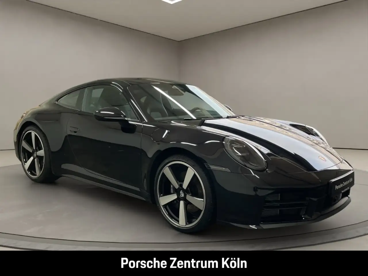 Porsche 992 911 7