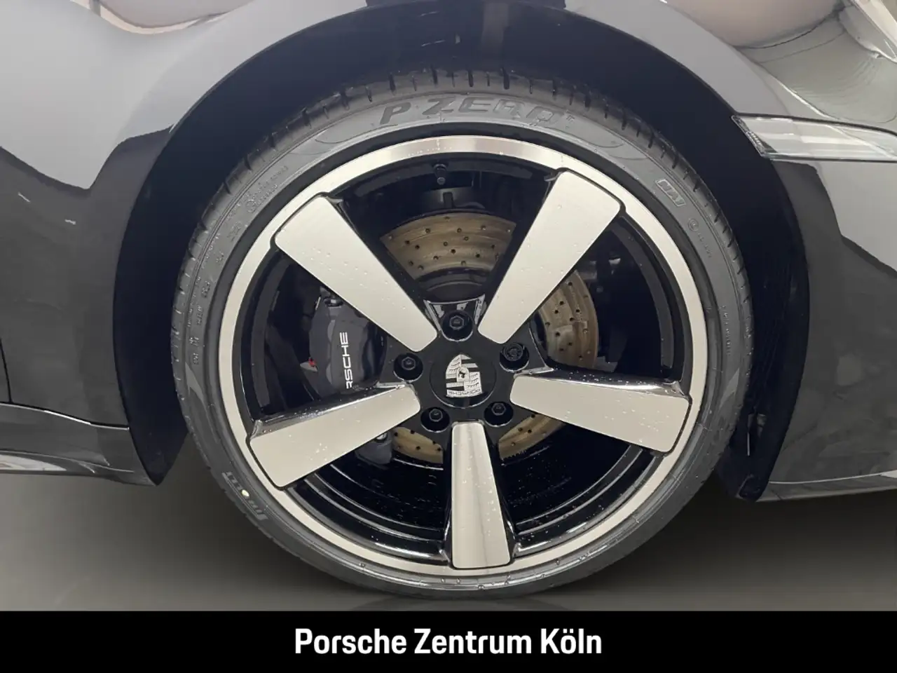 Porsche 992 911 9