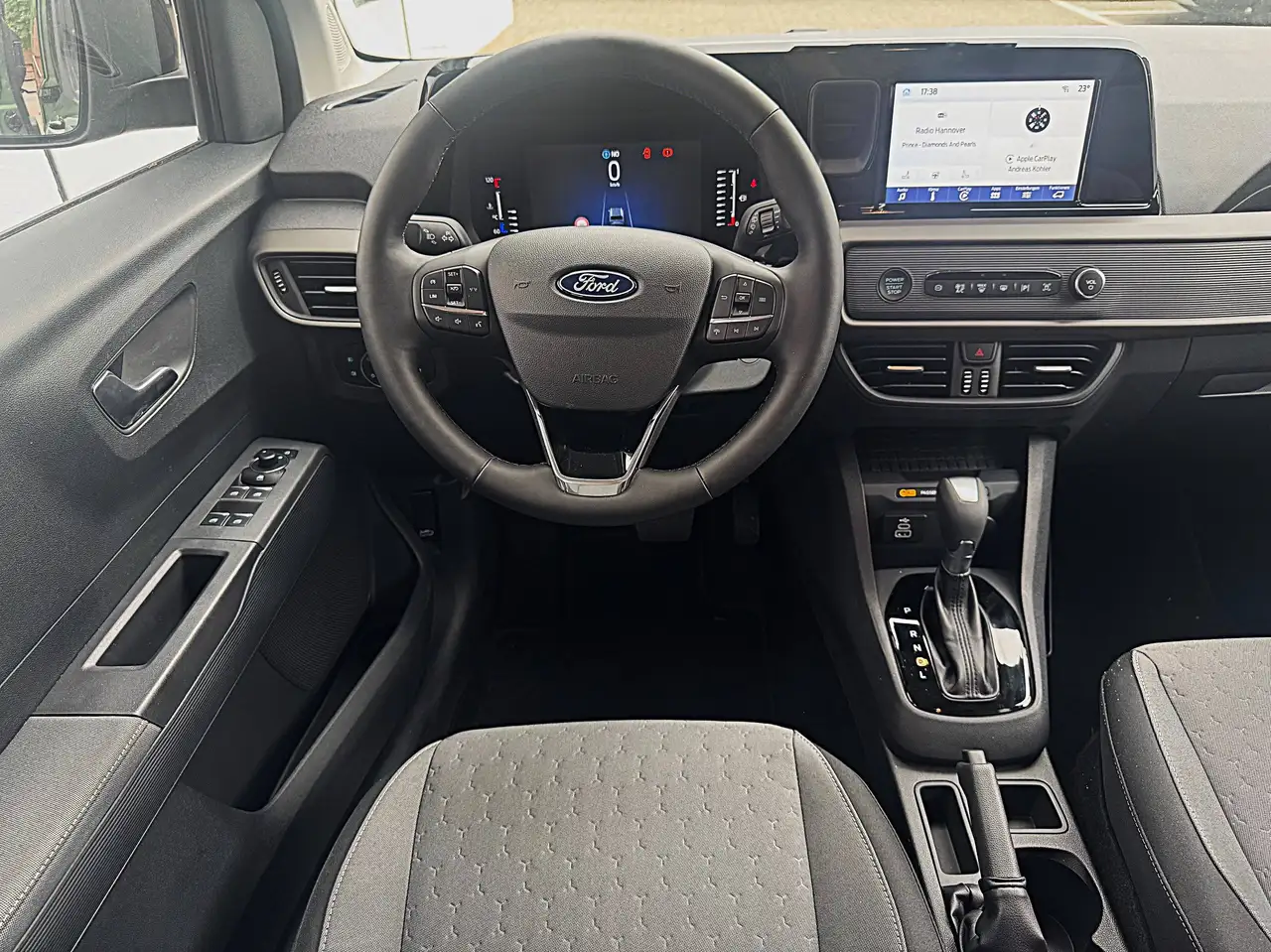 Ford Tourneo 11