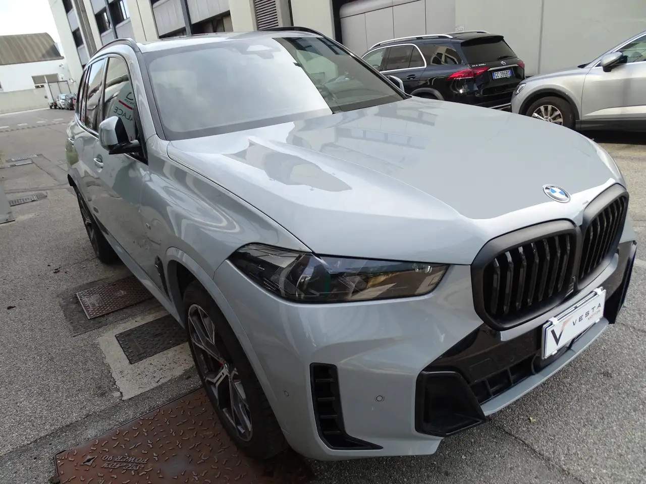 BMW X5 8