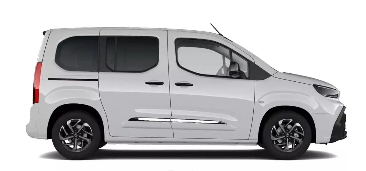Toyota Proace 9