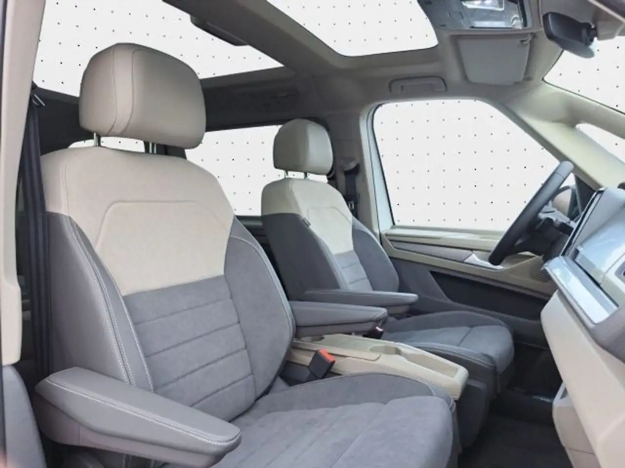 Volkswagen T7 Multivan 4