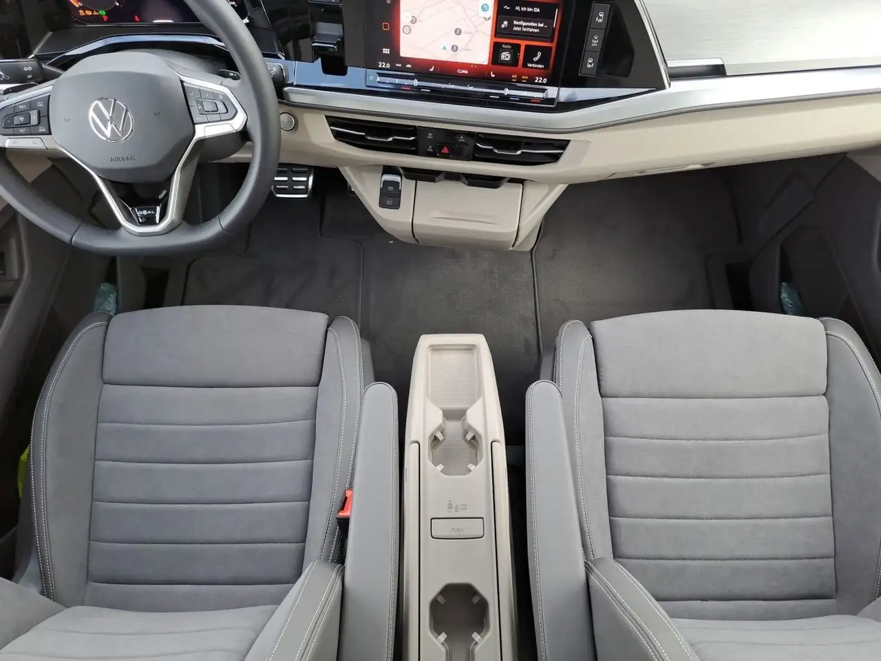 Volkswagen T7 Multivan 7