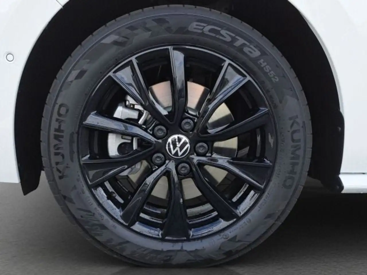 Volkswagen T7 Multivan 12