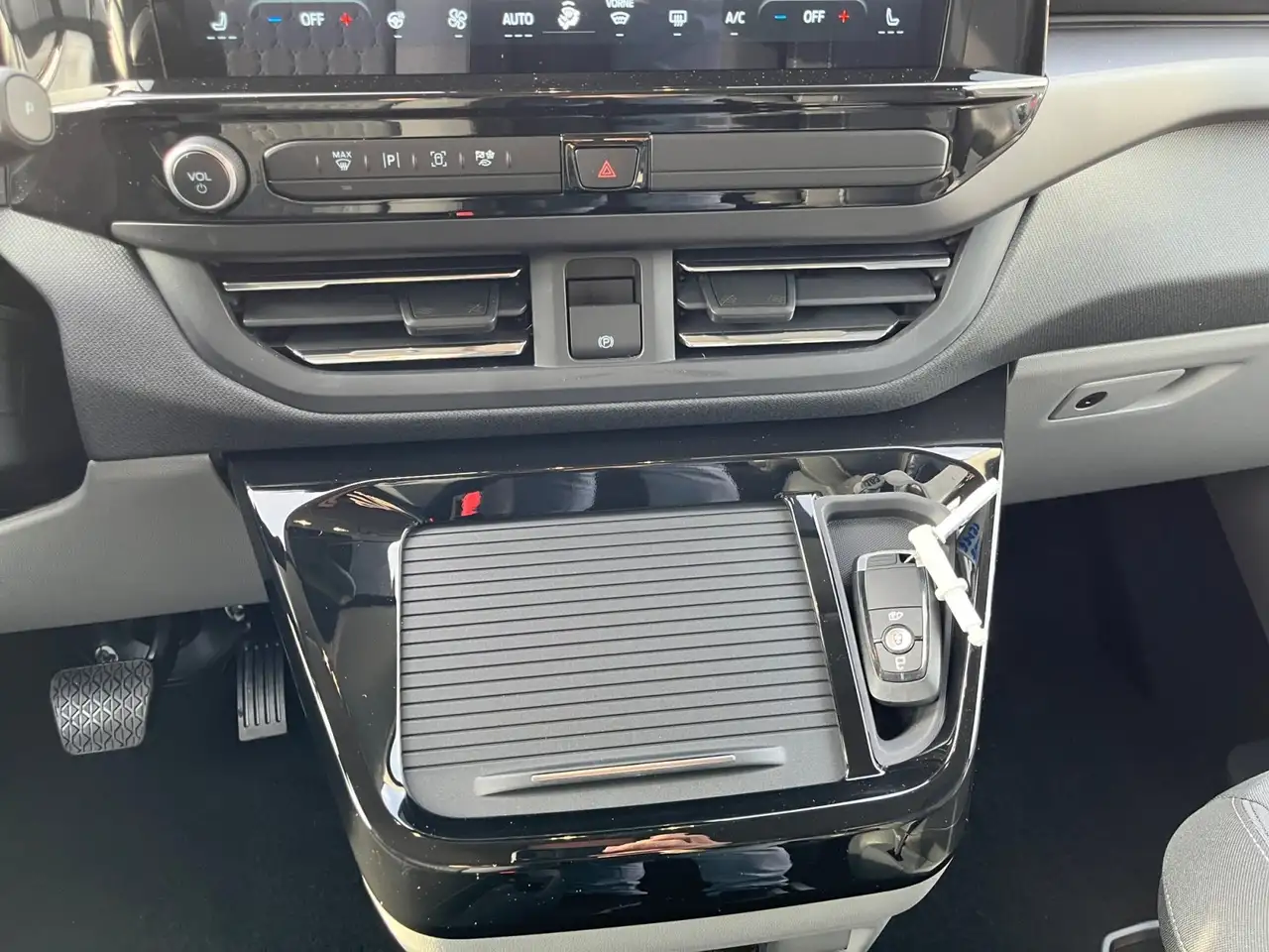 Ford Tourneo 9