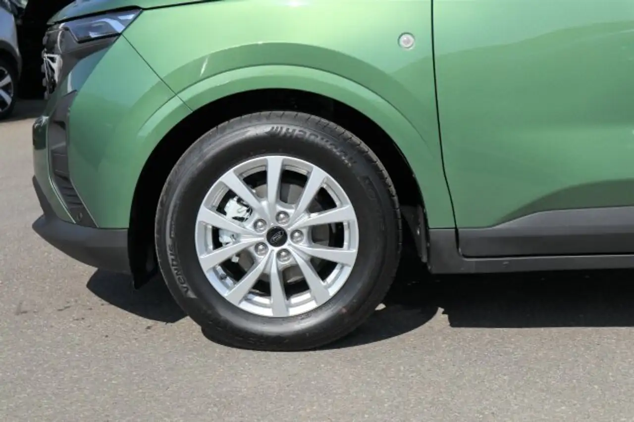 Ford Tourneo 3