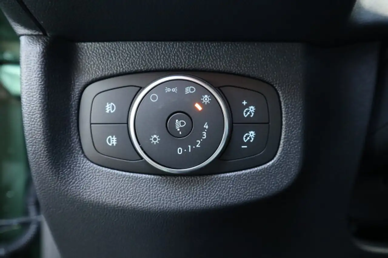 Ford Tourneo 10