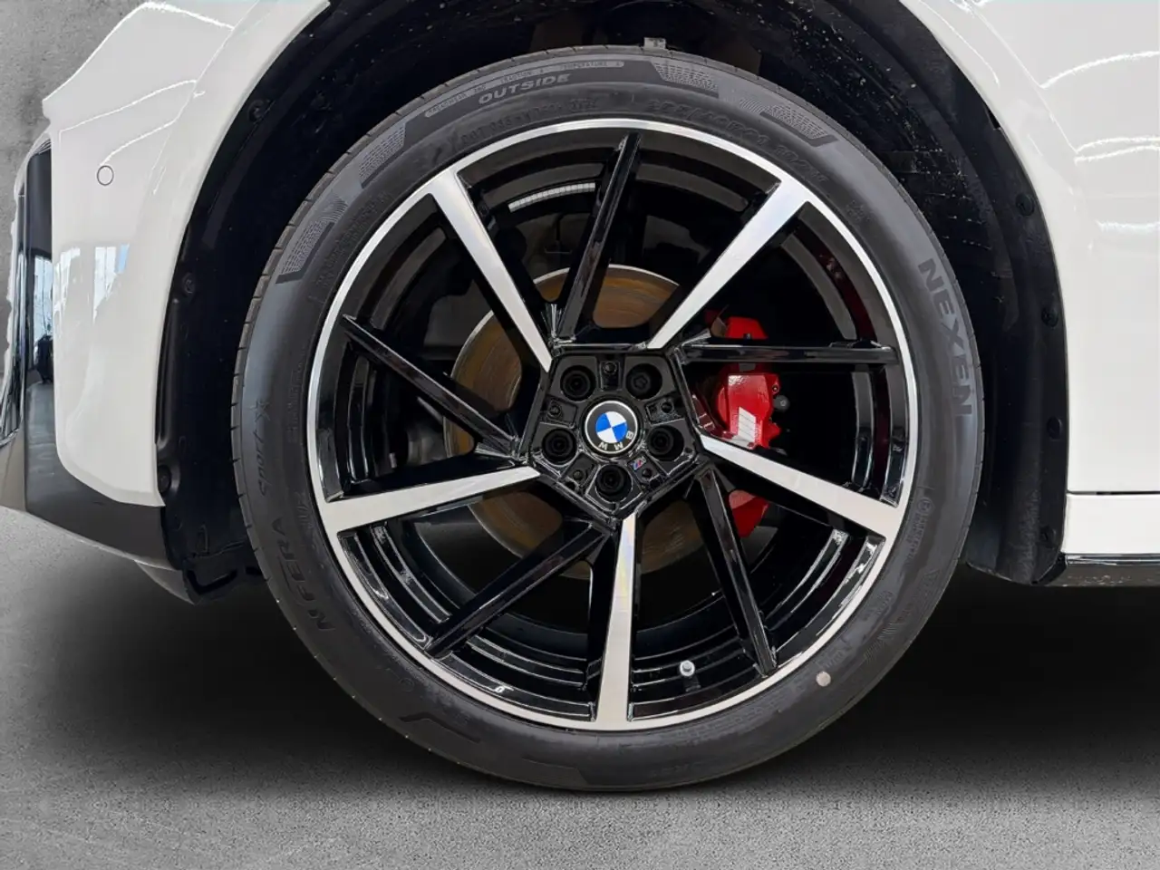 BMW iX3 50 7