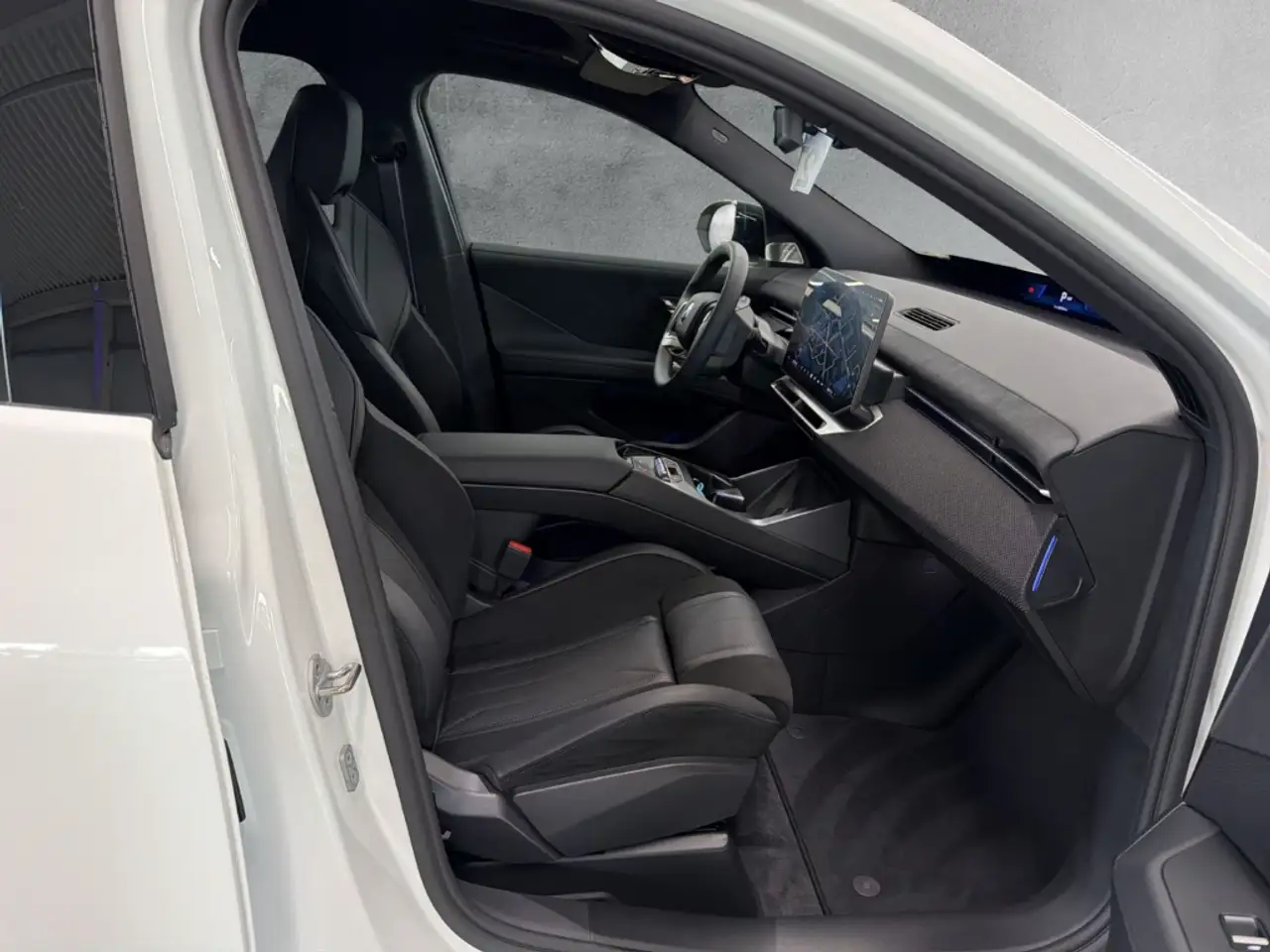 BMW iX3 50 11