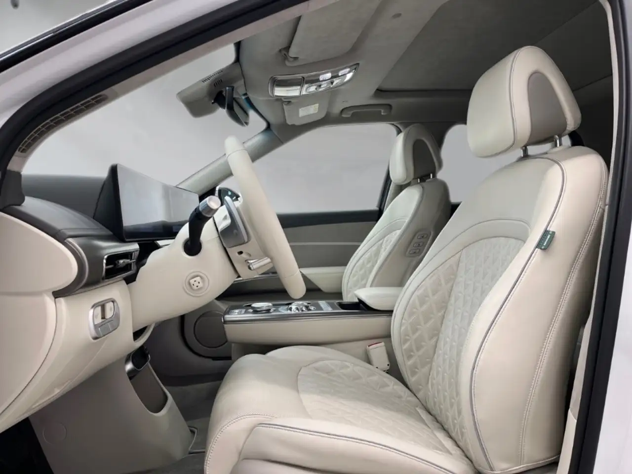 Genesis GV60 10