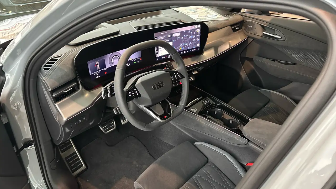 Audi Q3 8