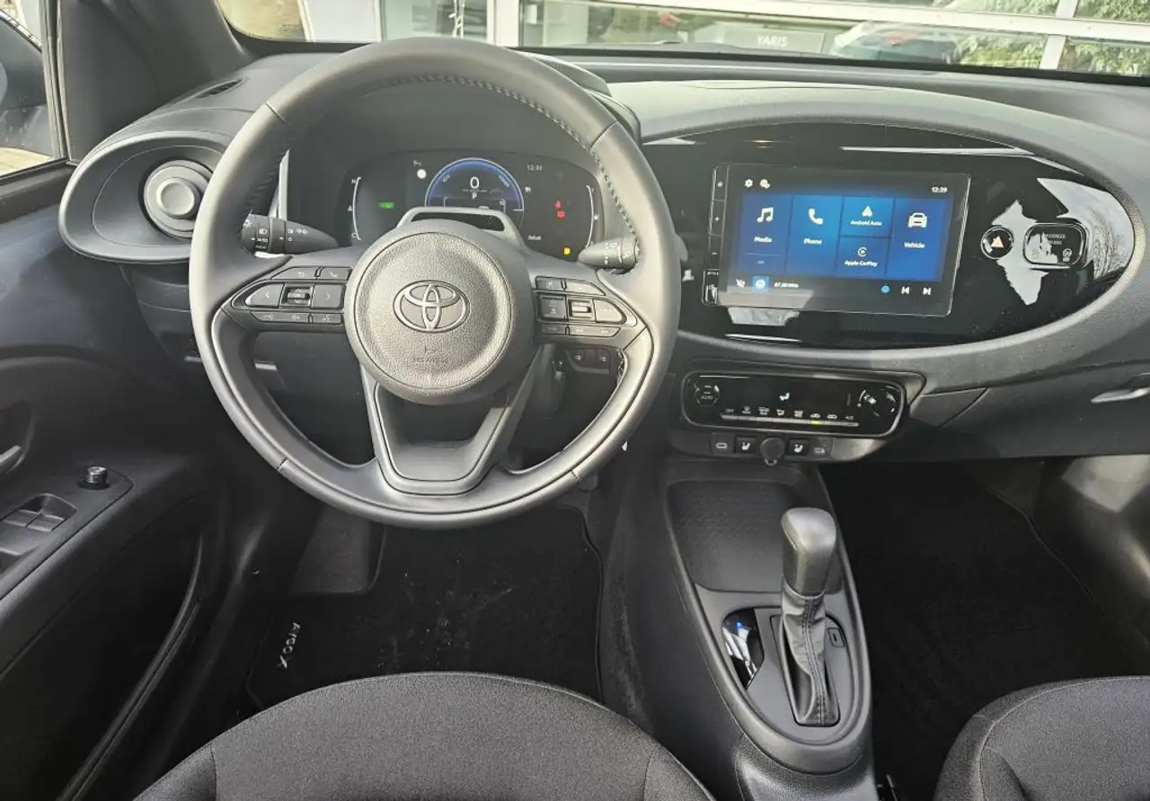 Toyota Aygo X 7