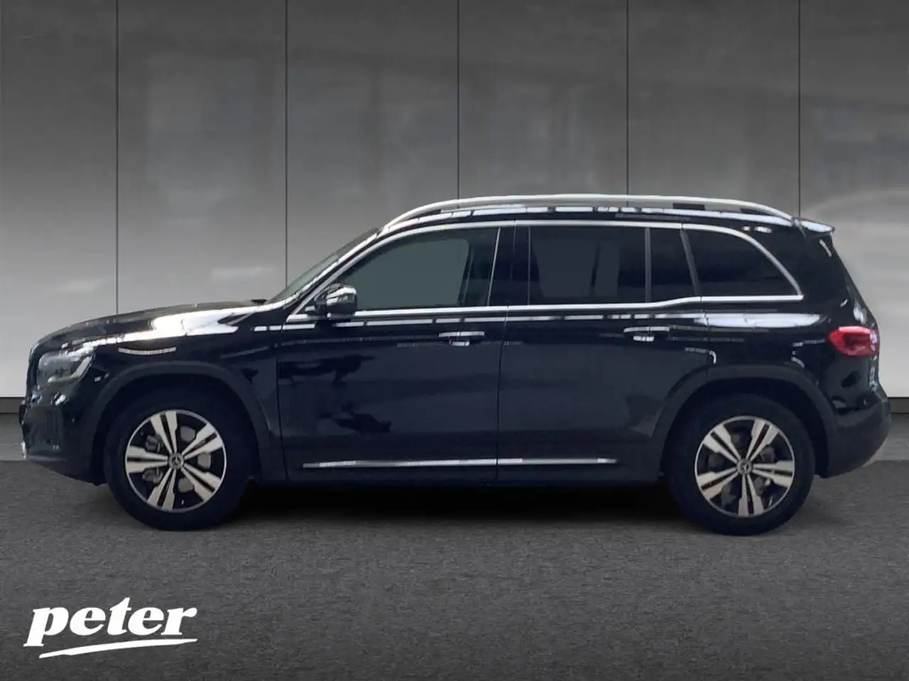 Mercedes-Benz GLB 220 2