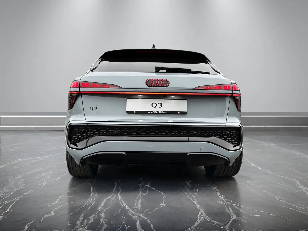 Audi Q3 12