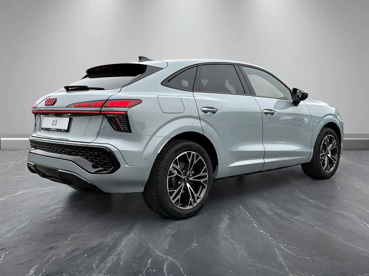 Audi Q3 14