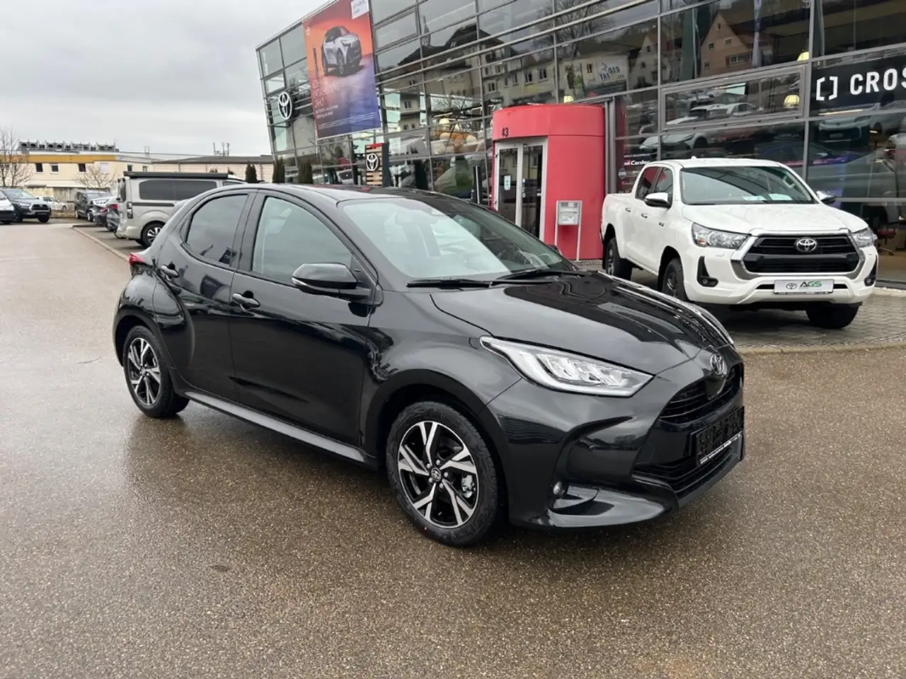 Toyota Yaris 2