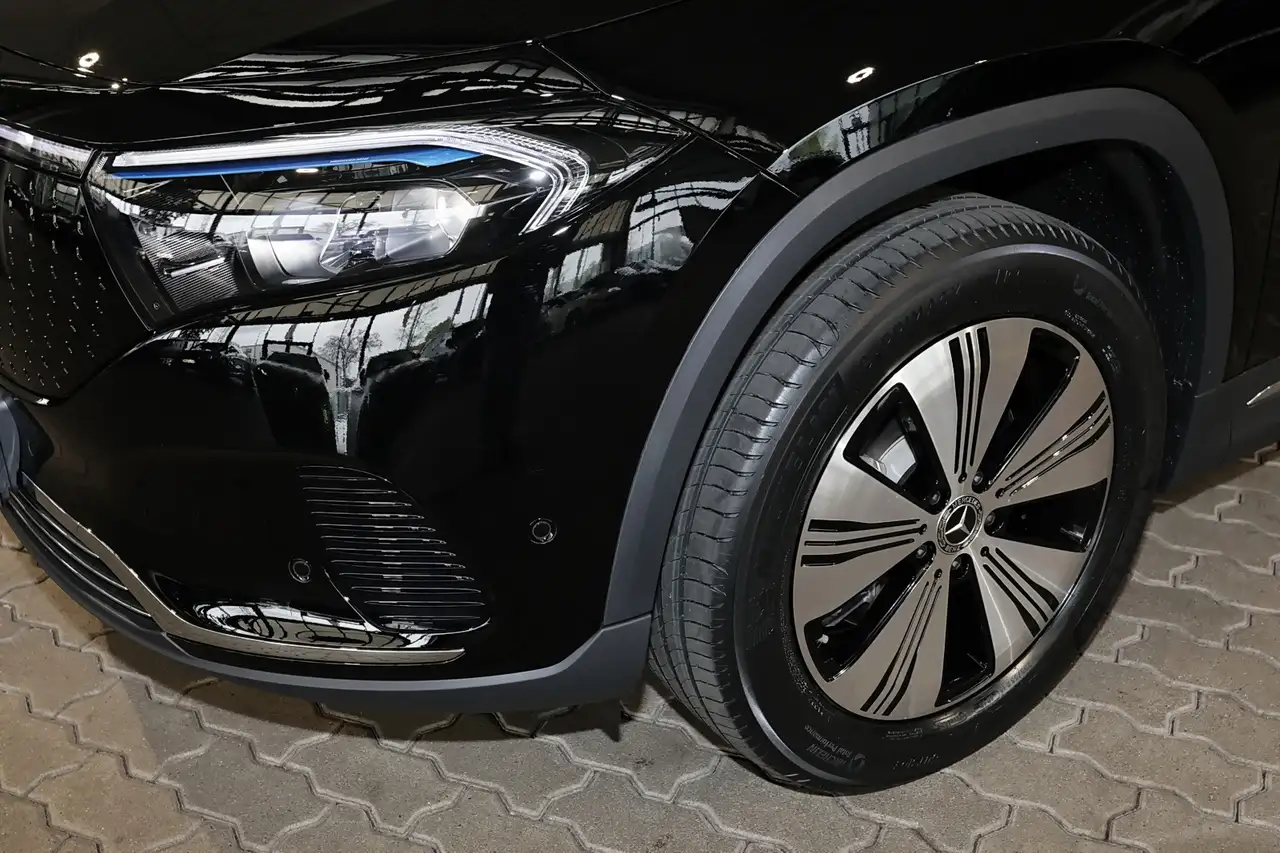 Mercedes-Benz EQA 250 3