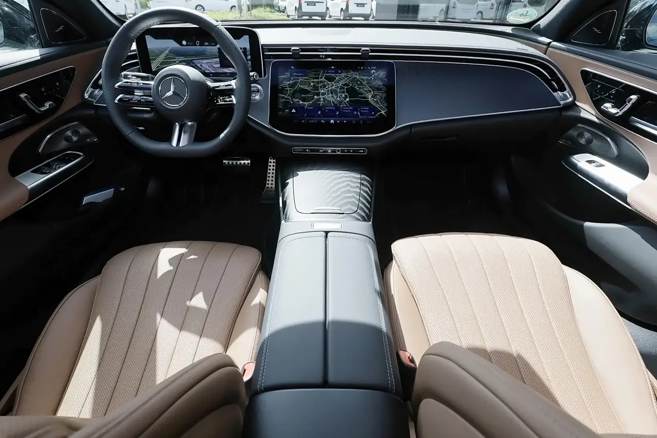 Mercedes-Benz E 220 5