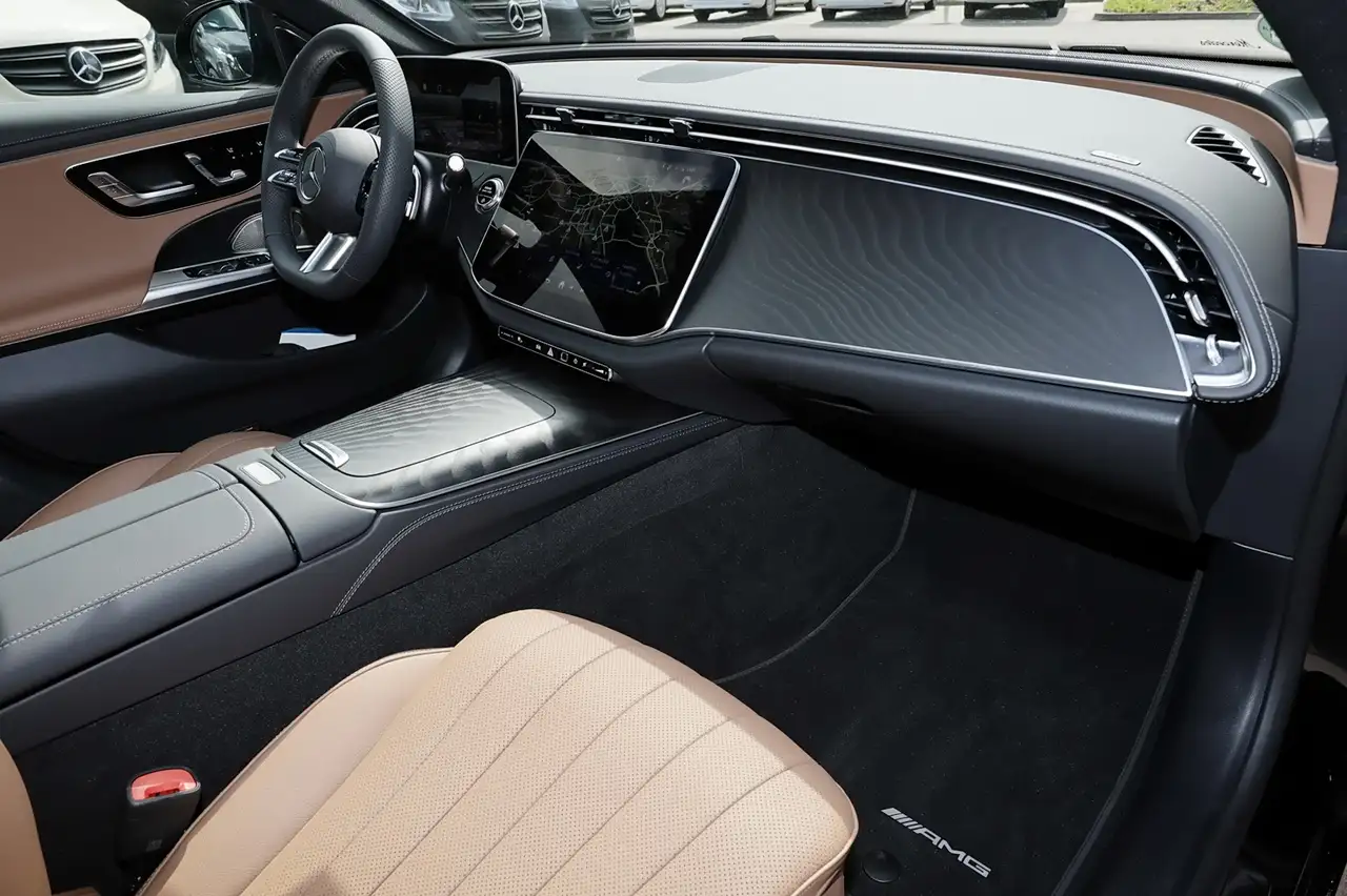 Mercedes-Benz E 220 8