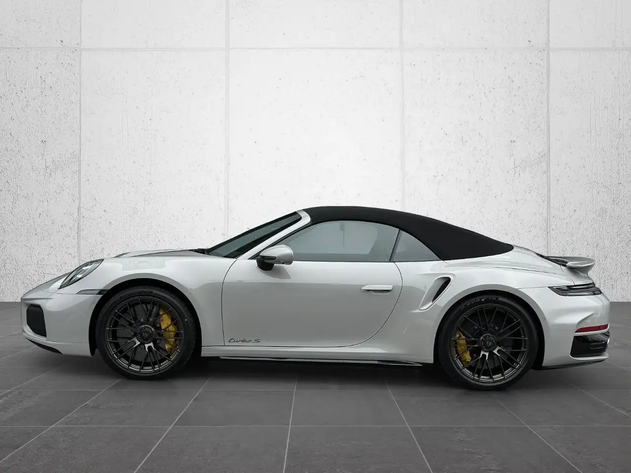 Porsche 992 911 2