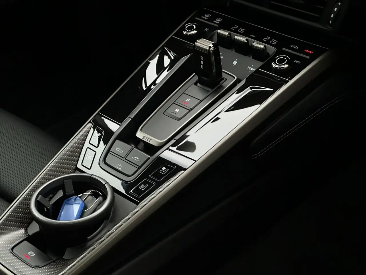Porsche 992 911 10