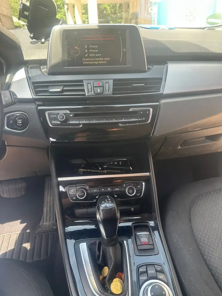 BMW 218 10