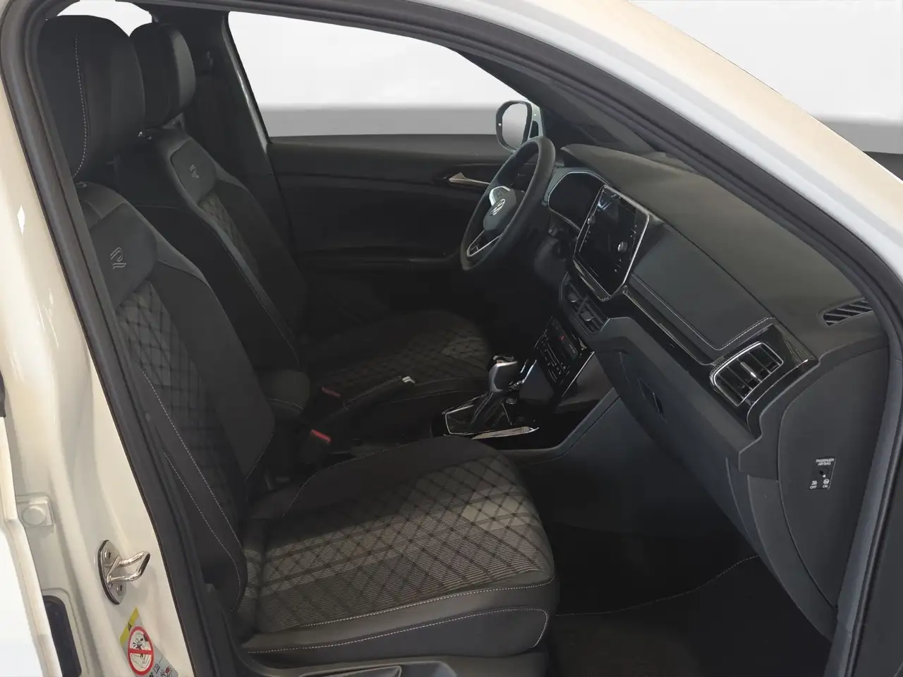 Volkswagen T-Cross 7