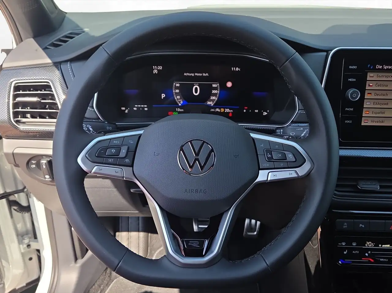 Volkswagen T-Cross 8