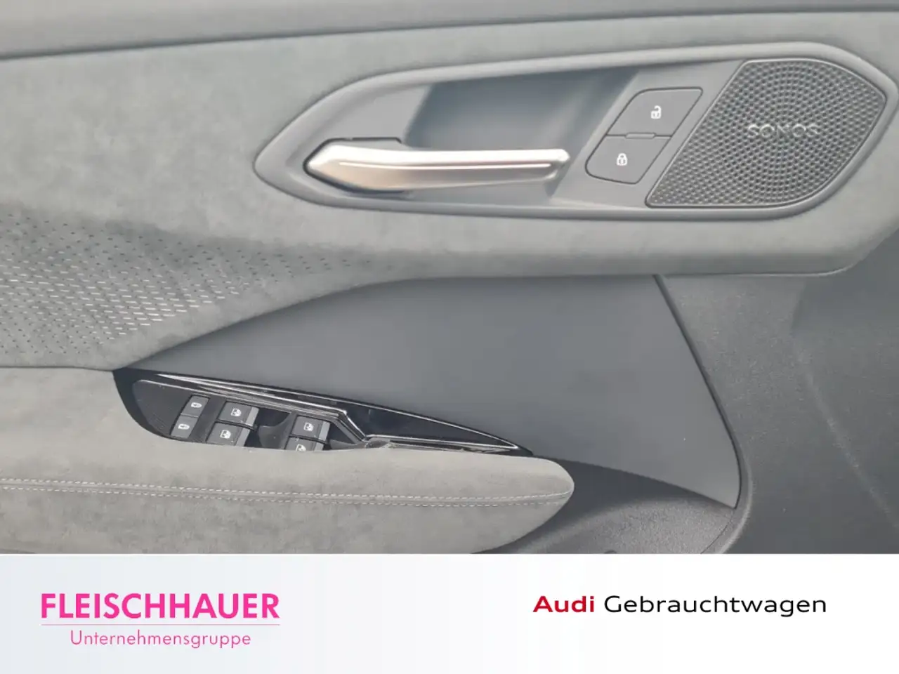 Audi Q3 9