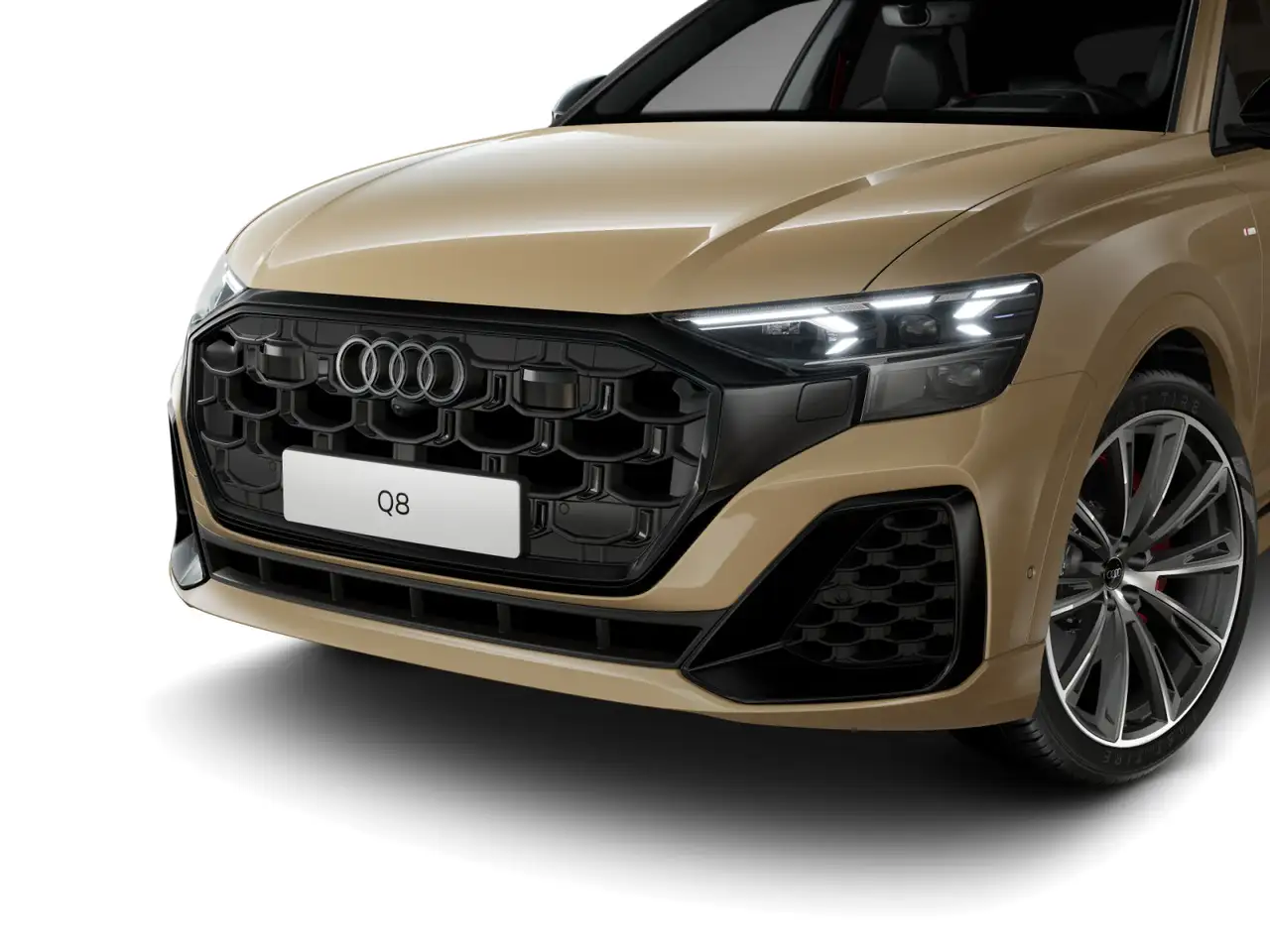 Audi Q8 11