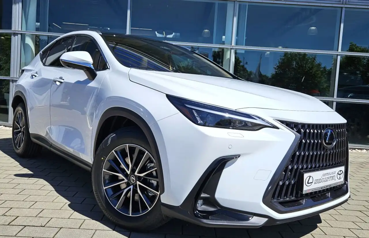 Lexus NX 2