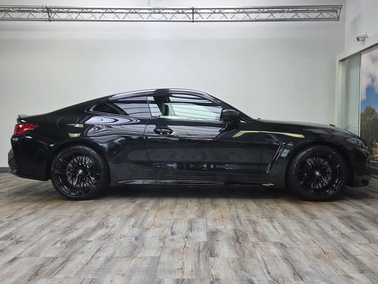 BMW M4 5