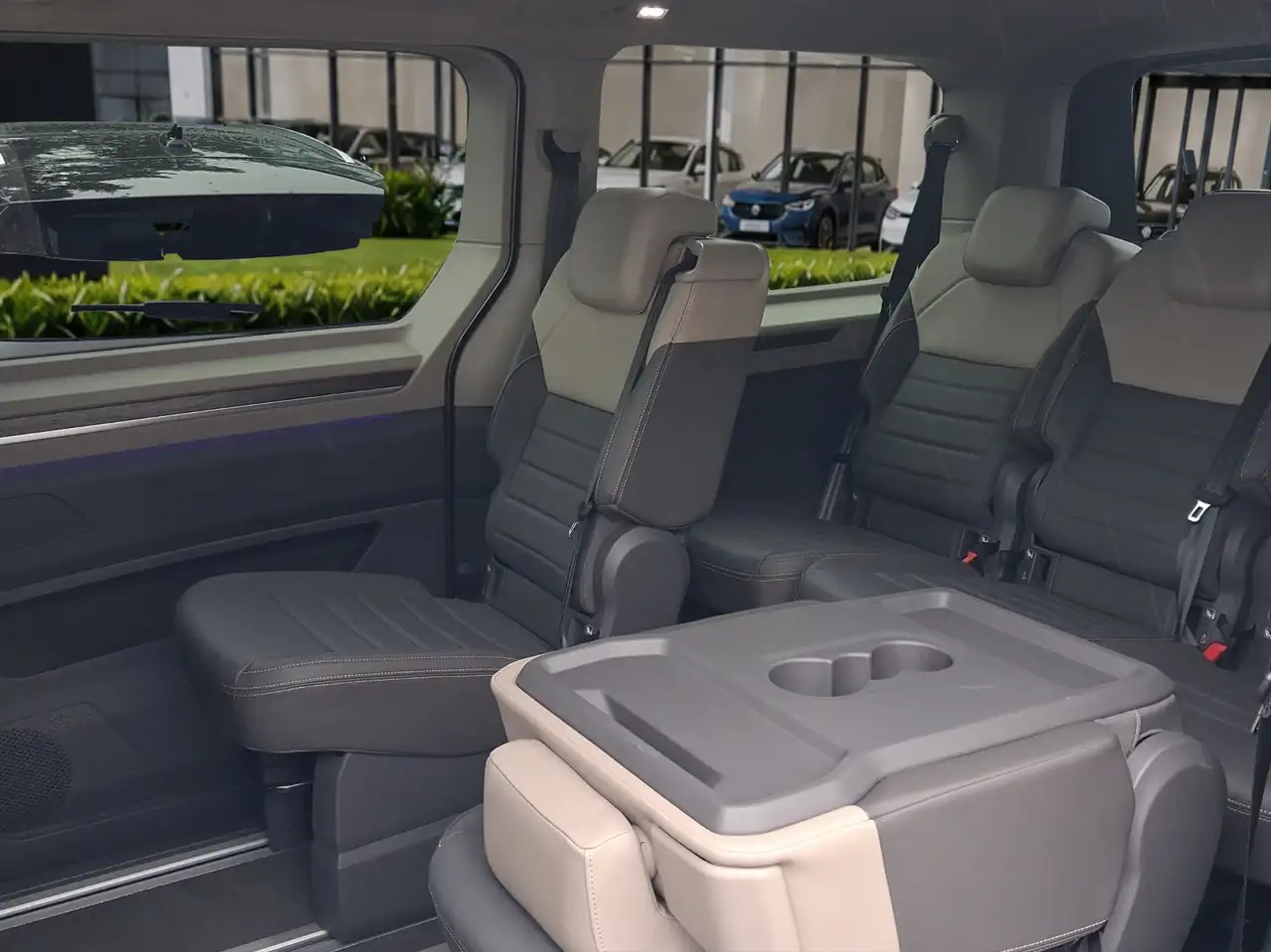 Volkswagen T7 Multivan 6