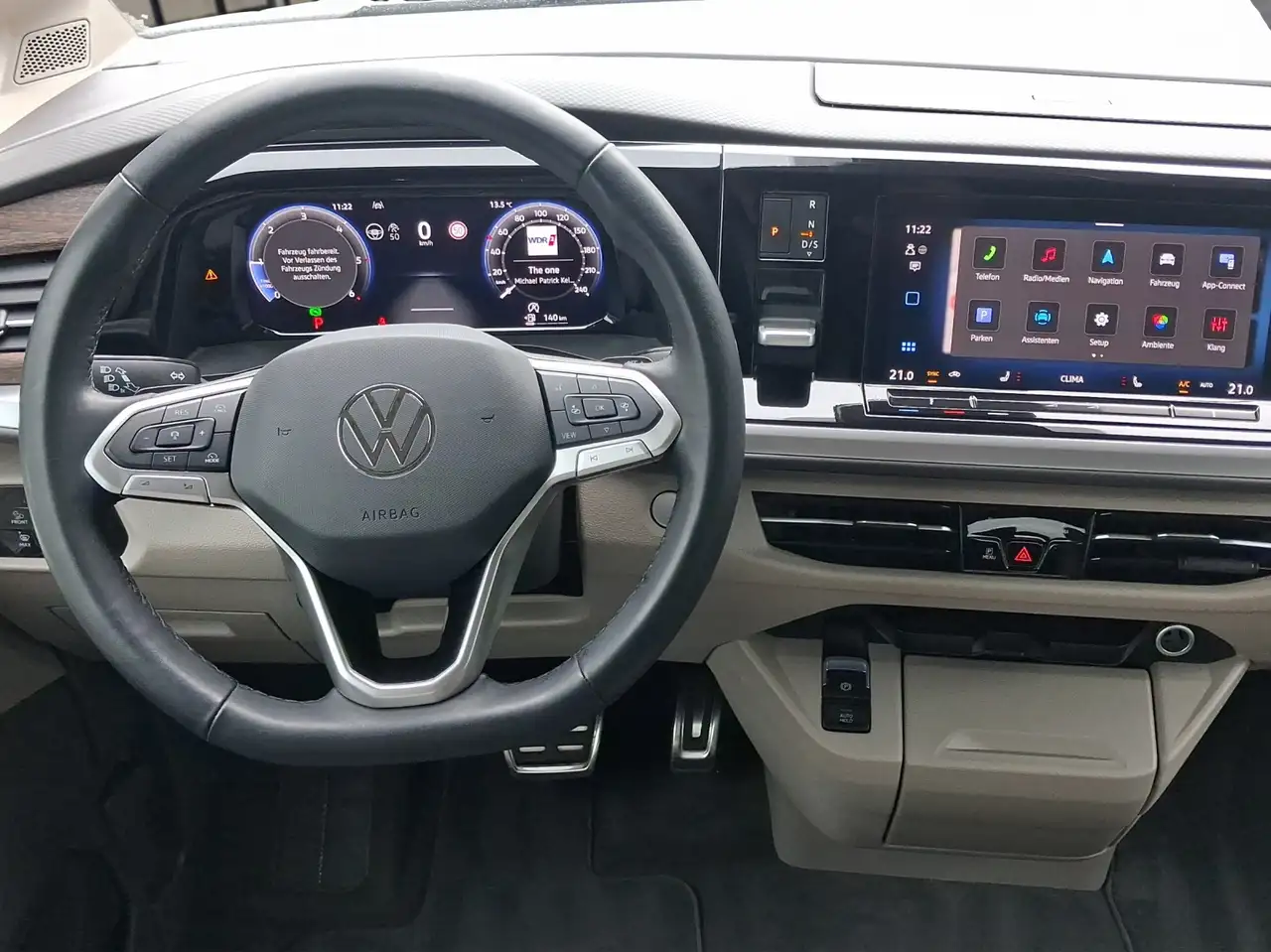 Volkswagen T7 Multivan 7