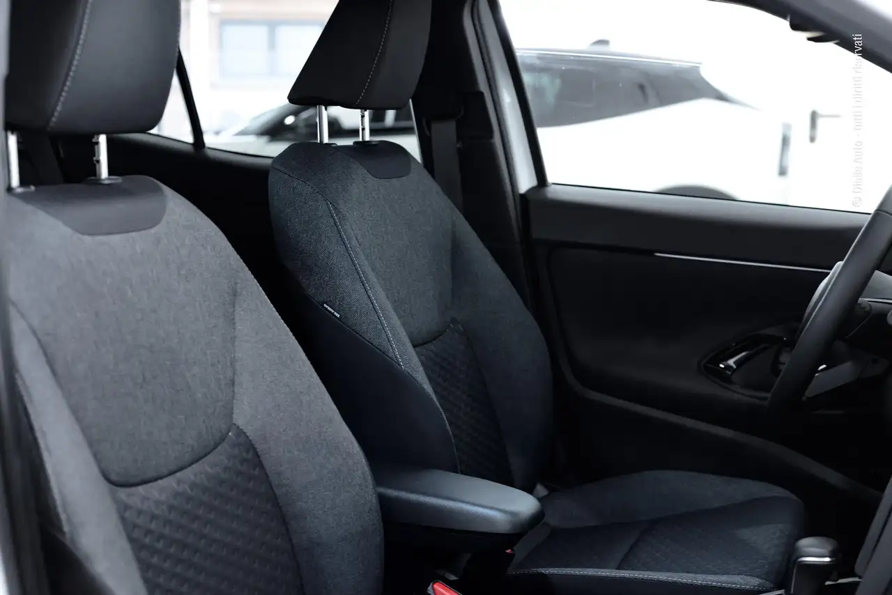 Toyota Yaris 11