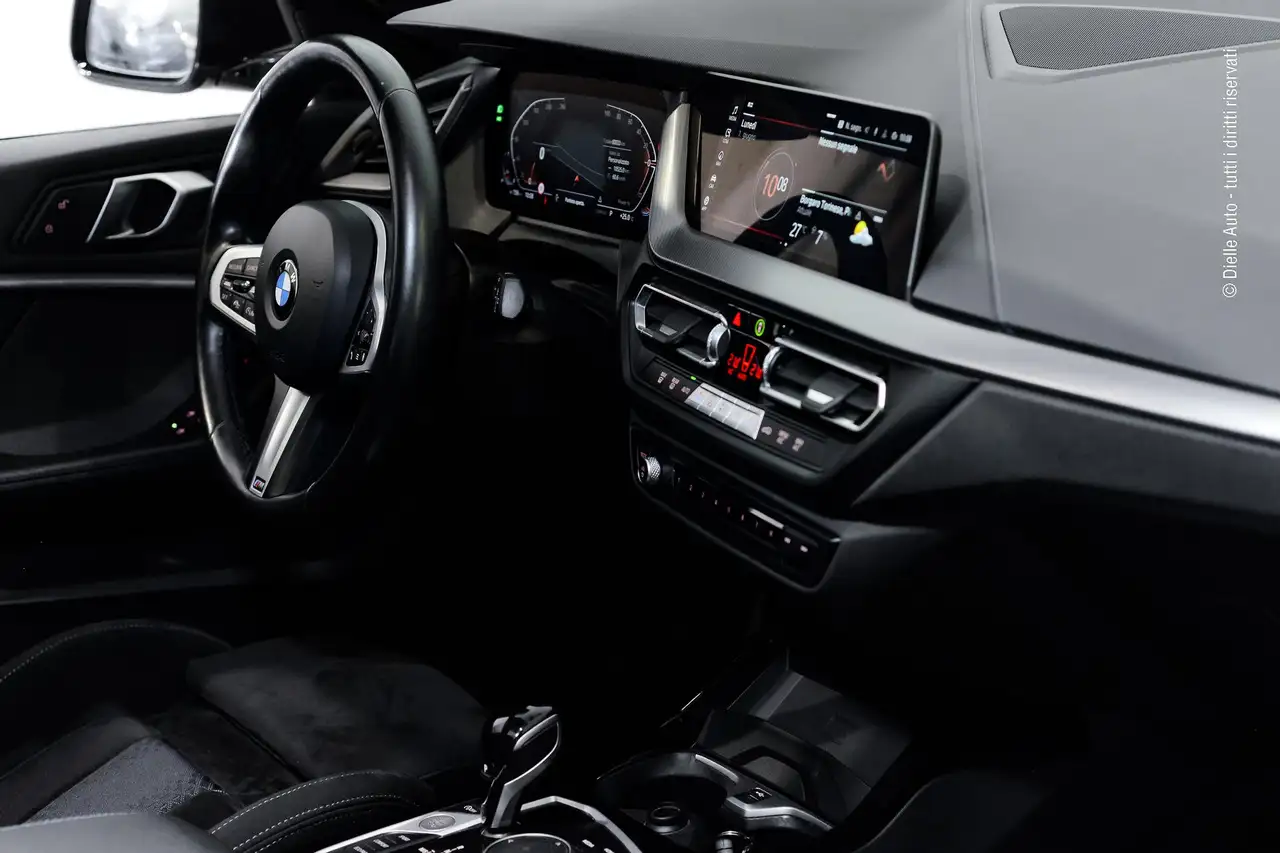BMW 118 11