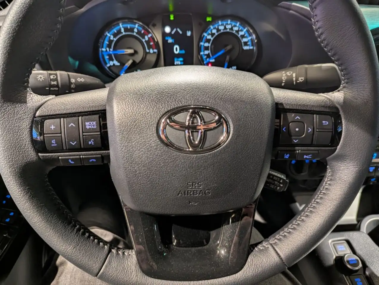 Toyota Hilux 14