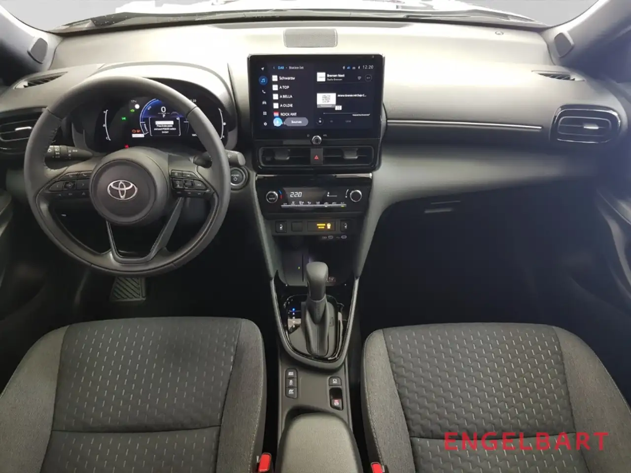 Toyota Yaris 9
