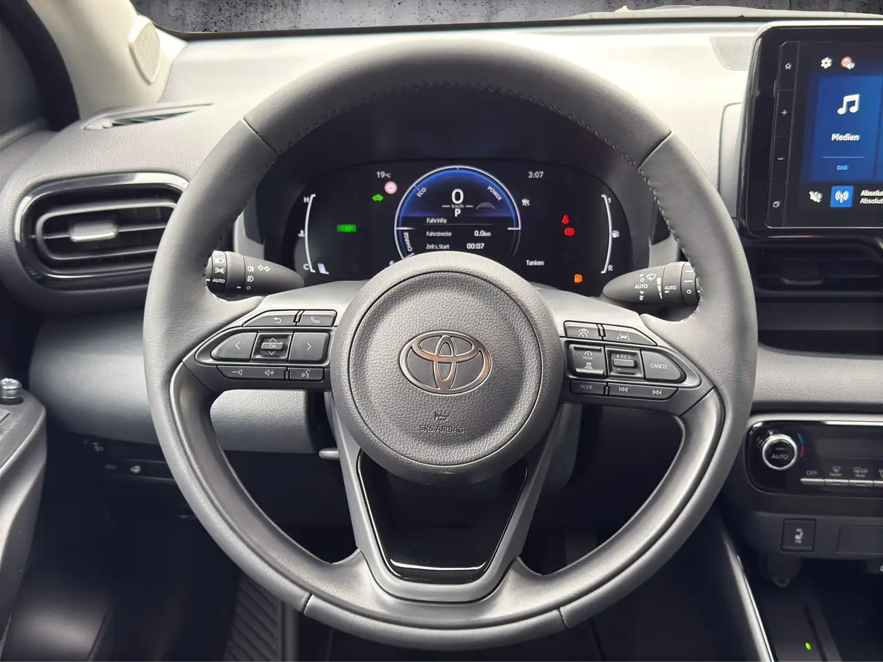 Toyota Yaris 11