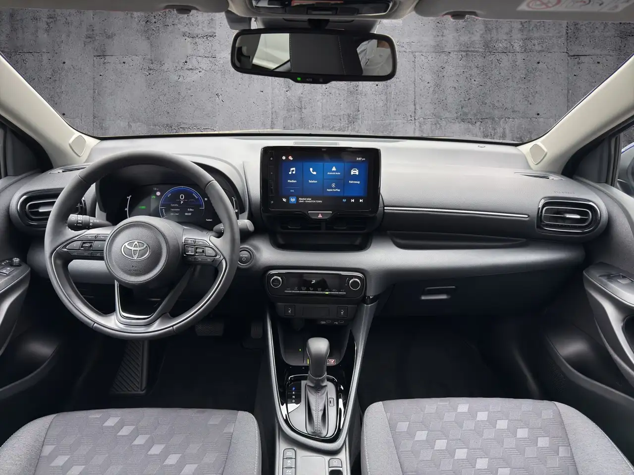 Toyota Yaris 14