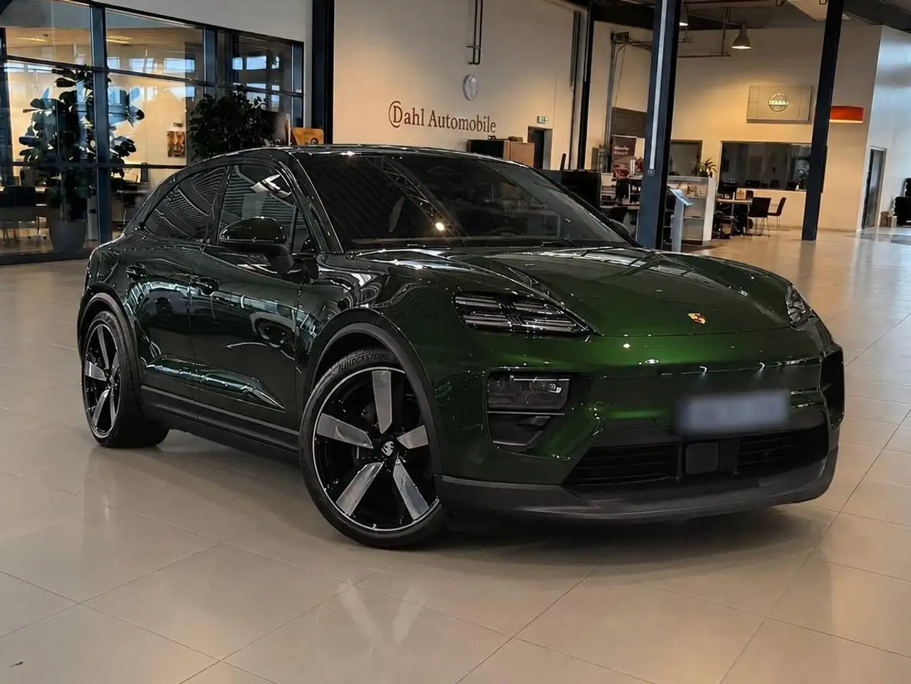 Porsche Macan 4 2