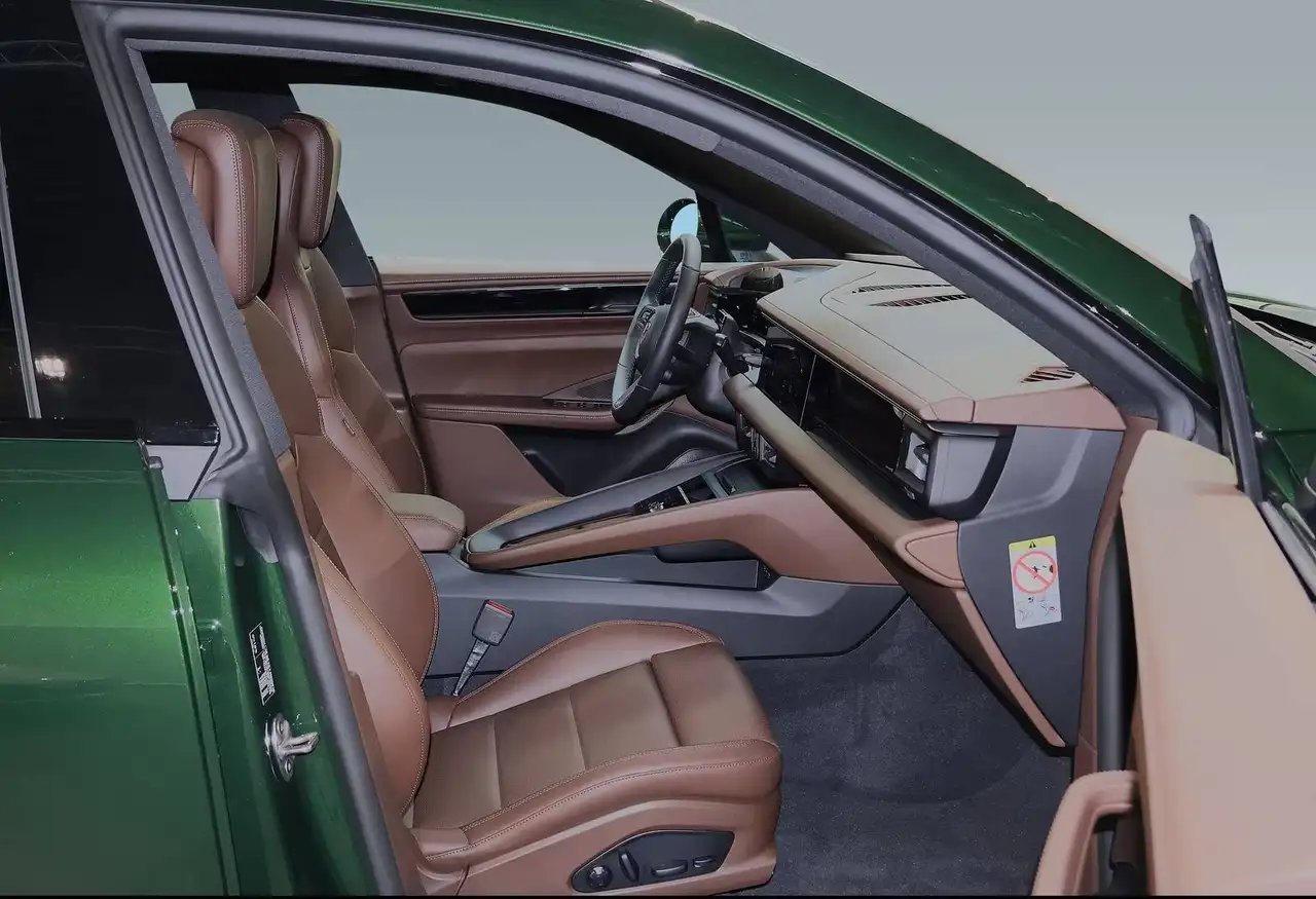 Porsche Macan 4 7