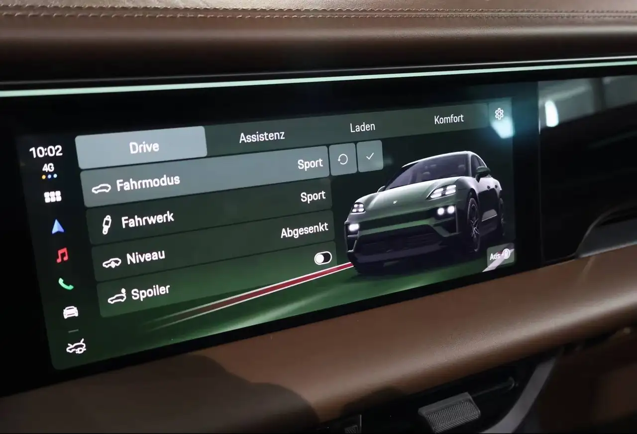 Porsche Macan 4 14