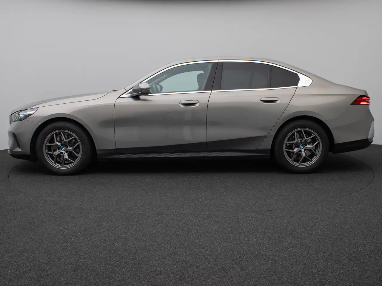BMW 520 11