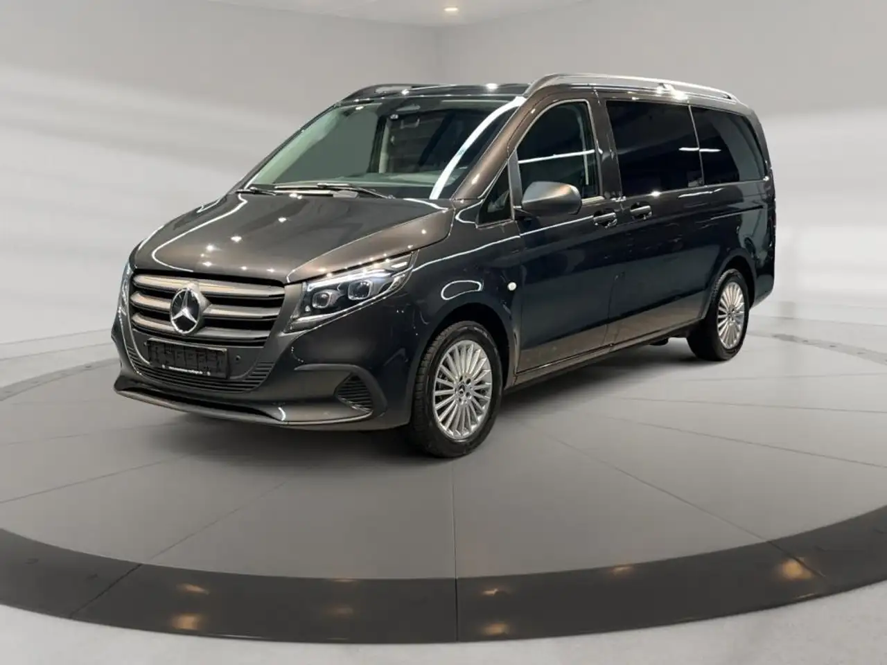 Mercedes-Benz Vito 119 2